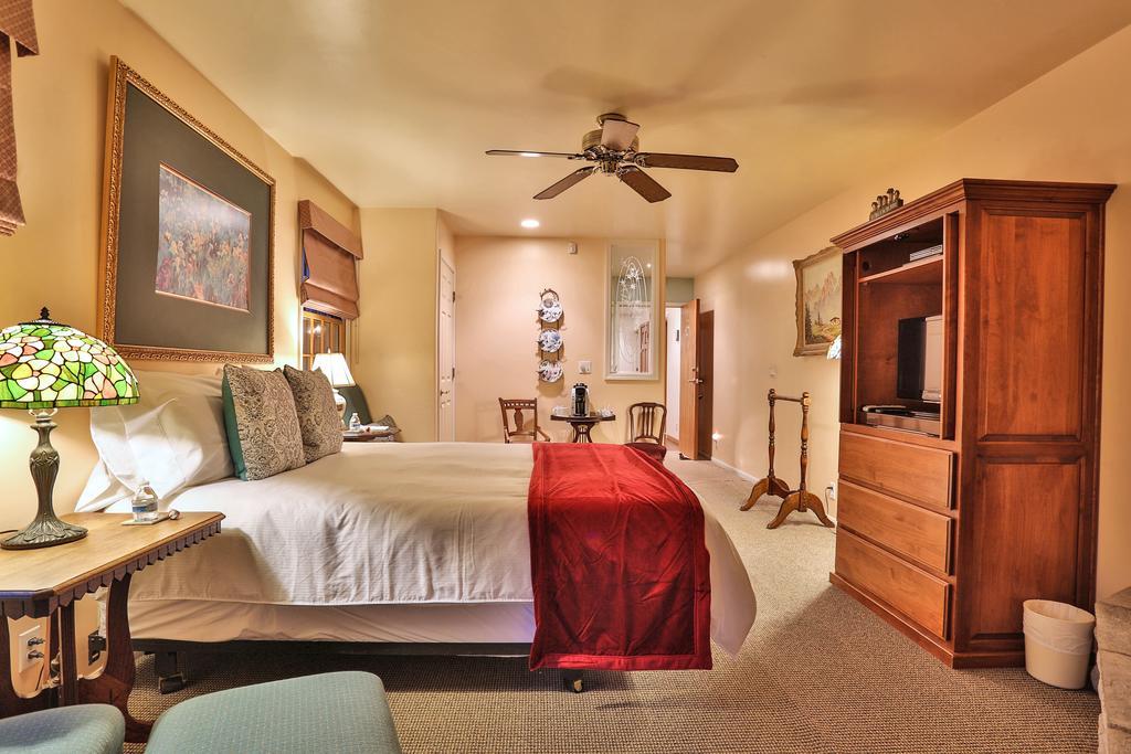 Alpenhorn Bed And Breakfast Big Bear Lake Buitenkant foto