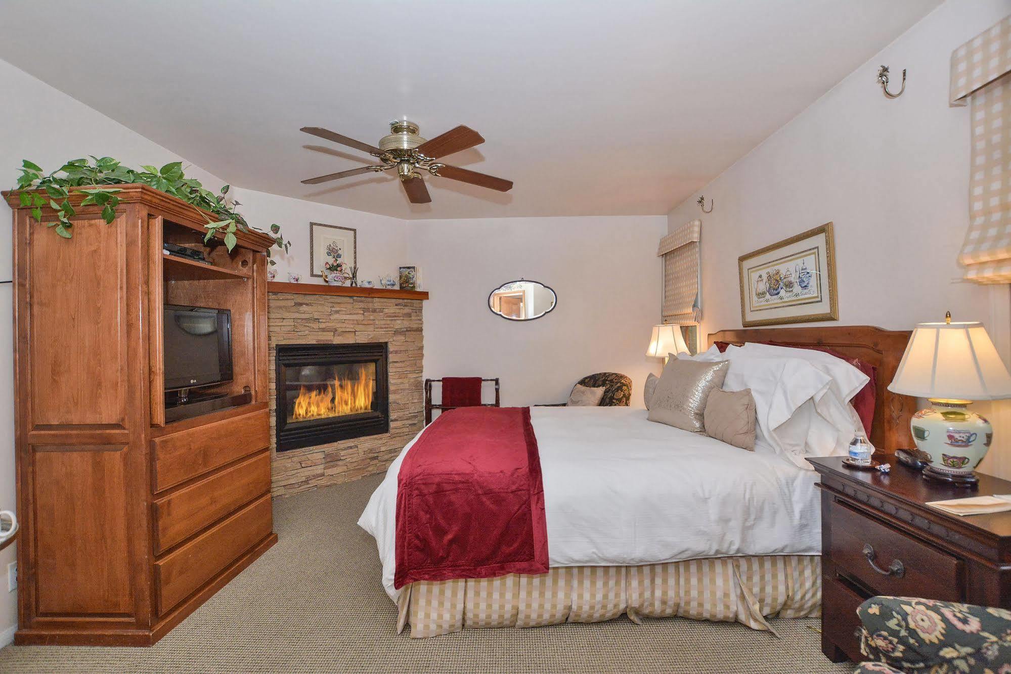 Alpenhorn Bed And Breakfast Big Bear Lake Buitenkant foto
